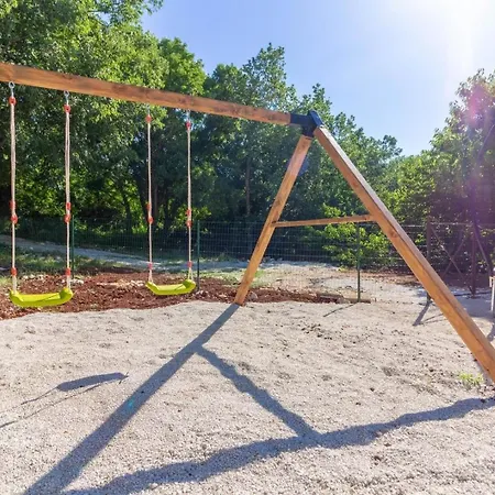 Mit Privatpool Fuer 7 Personen Ca 160 Qm In Sveti Bartul, Istrien Bucht Von Rasa Dom wakacyjny *