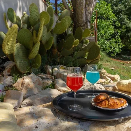 Mit Privatpool Fuer 7 Personen Ca 160 Qm In Sveti Bartul, Istrien Bucht Von Rasa Holiday home *